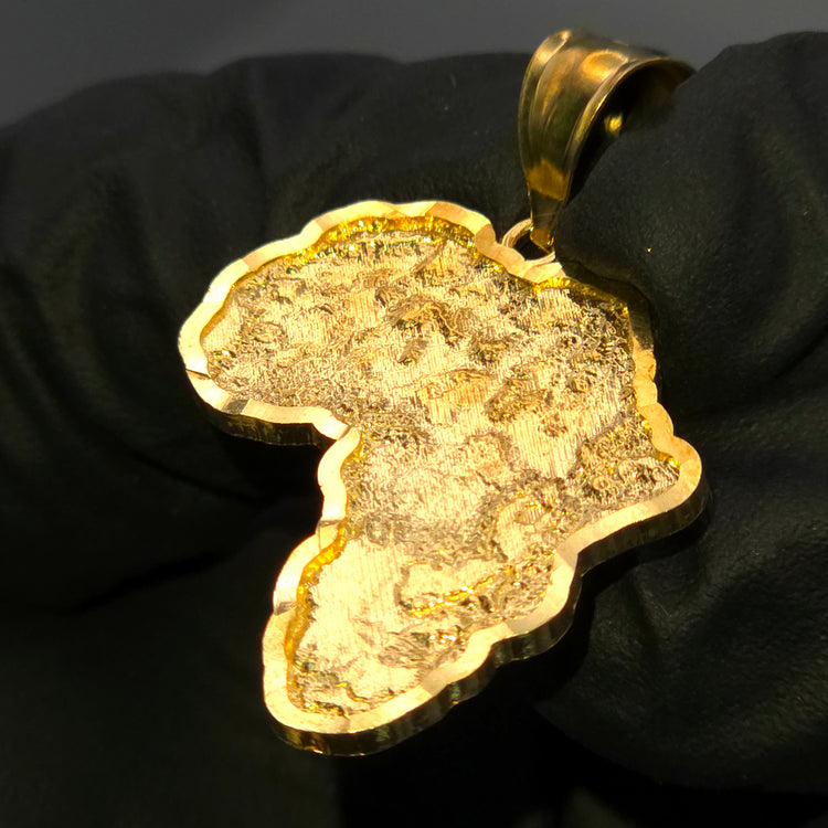 10k YG Africa continent Nugget style pendant 3.4gms